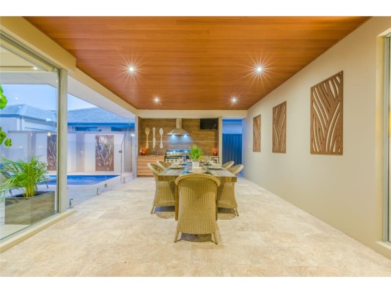 8 Bramham Street, Landsdale WA 6065