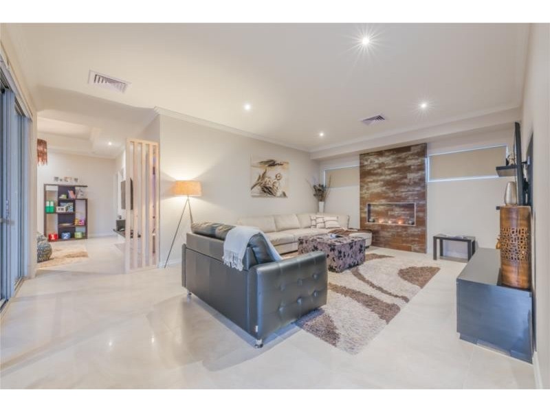 8 Bramham Street, Landsdale WA 6065