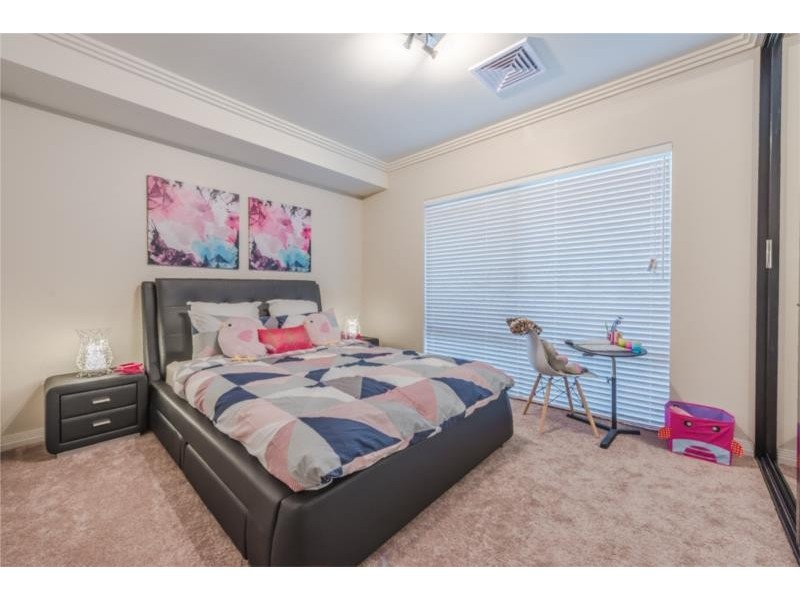 8 Bramham Street, Landsdale WA 6065