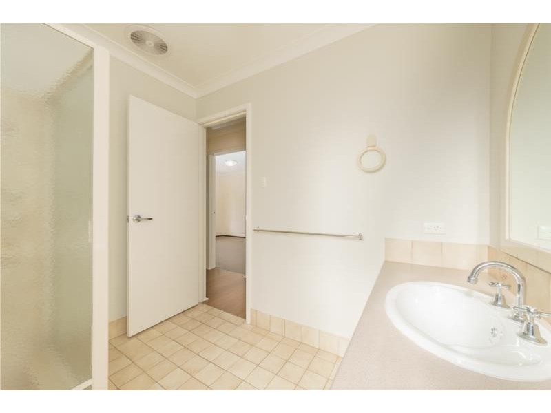 10 Heron Way, Yangebup WA 6164