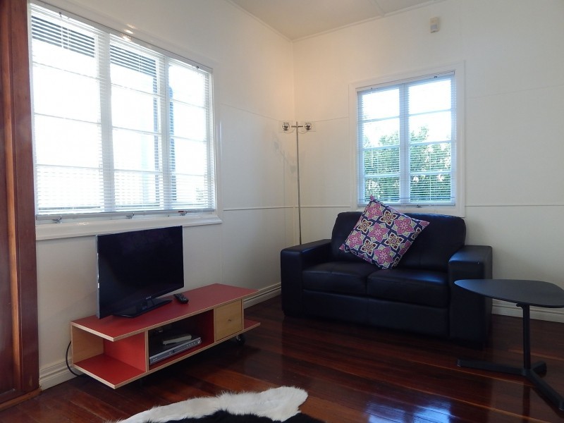 60 Mayfield Road, Moorooka QLD 4105