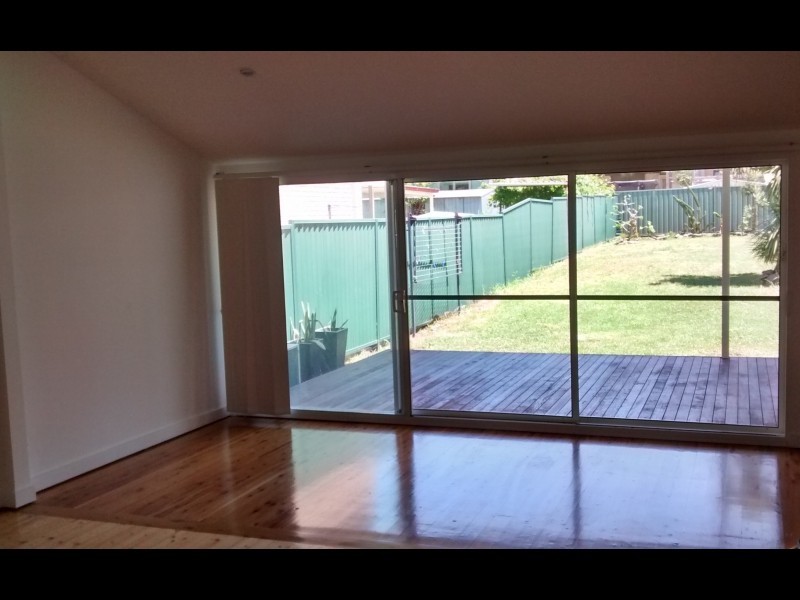 17 Mount Avenue, Roselands NSW 2196