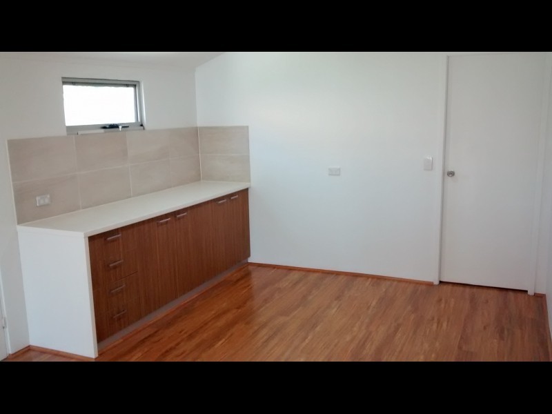 17 Mount Avenue, Roselands NSW 2196