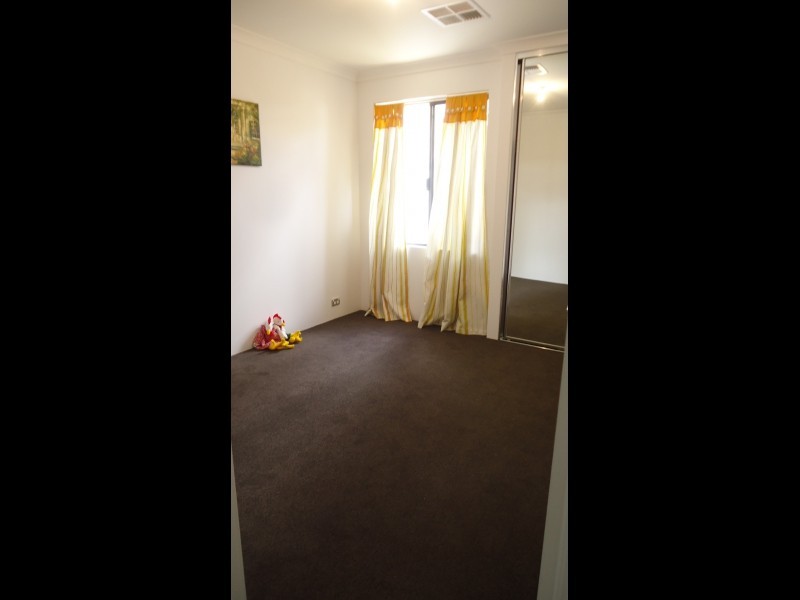10B Cranwell Street, Thornlie WA 6108