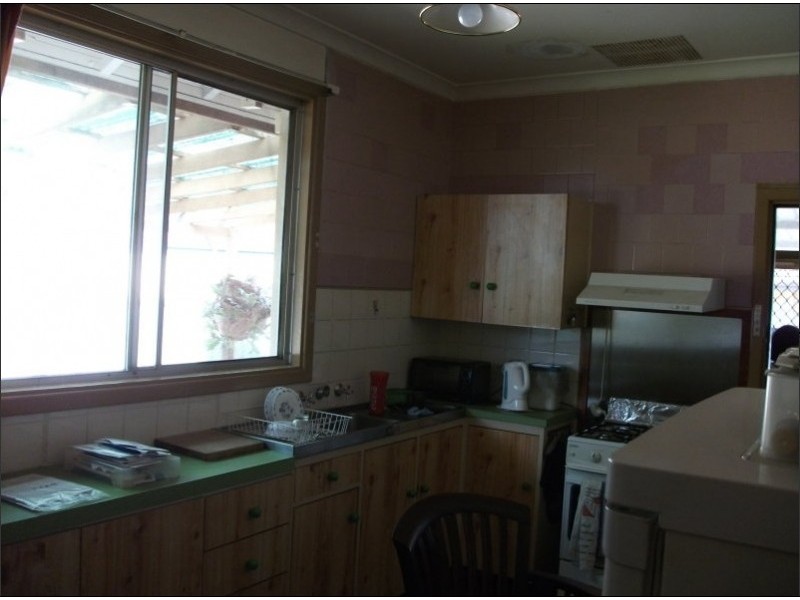 381 Hardey Road, Cloverdale WA 6105