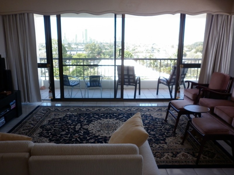 18/54 Hooker Boulevard, Mermaid Waters QLD 4218