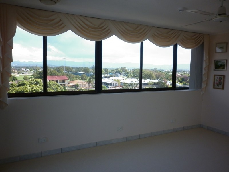 18/54 Hooker Boulevard, Mermaid Waters QLD 4218