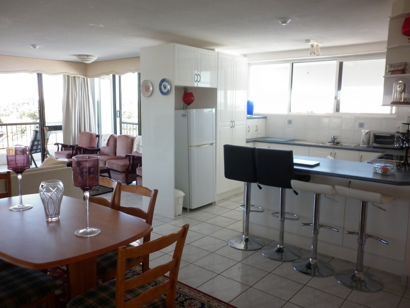 18/54 Hooker Boulevard, Mermaid Waters QLD 4218