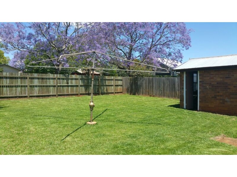 16 Louisa Street, South Toowoomba QLD 4350