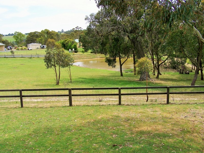 18 Mathiesons Road, Wandong VIC 3758