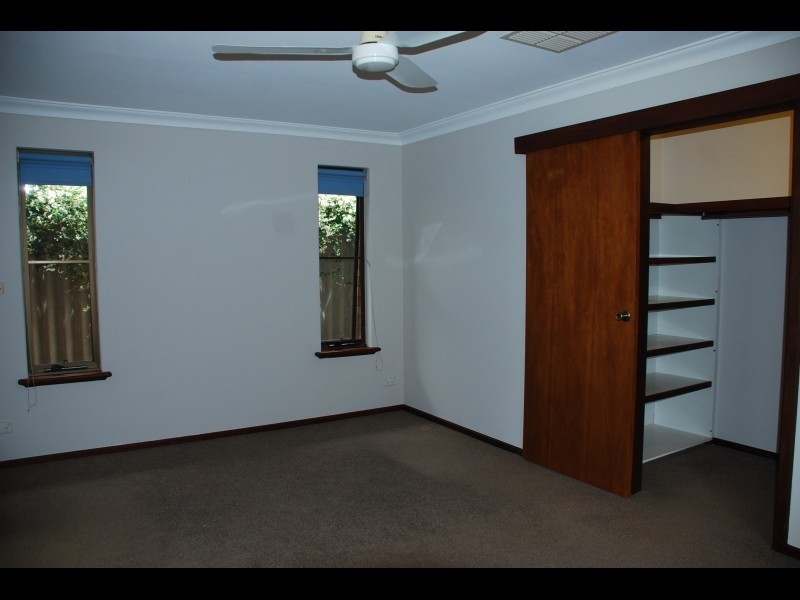 11 Gracechurch Crescent, Leeming WA 6149