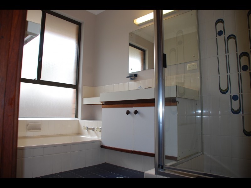 11 Gracechurch Crescent, Leeming WA 6149