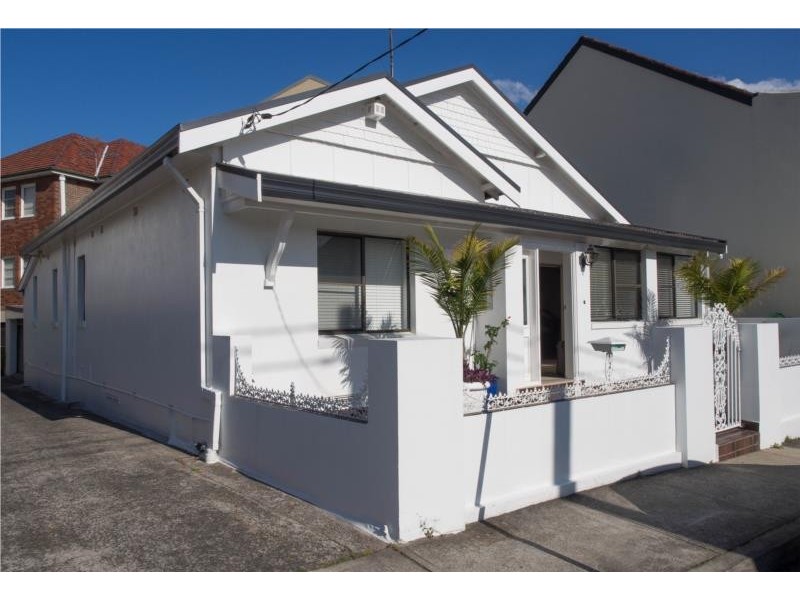 2 Blenheim Street, Queens Park NSW 2022