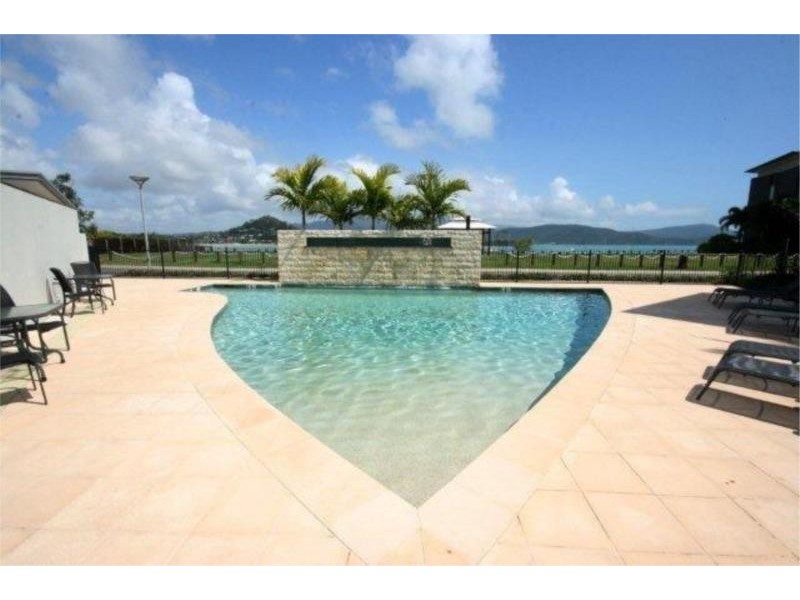 3/144 Shingley Drive, Cannonvale QLD 4802