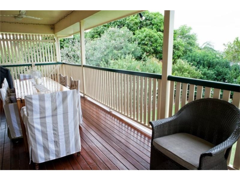 93 Cremorne Rd, Kedron QLD 4031