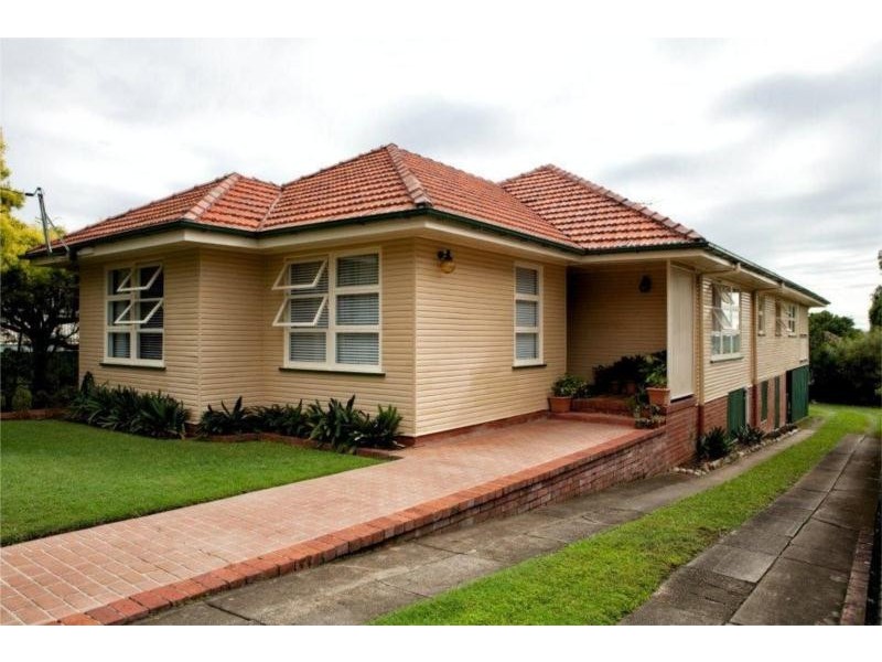 93 Cremorne Rd, Kedron QLD 4031