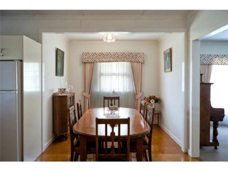 93 Cremorne Rd, Kedron QLD 4031