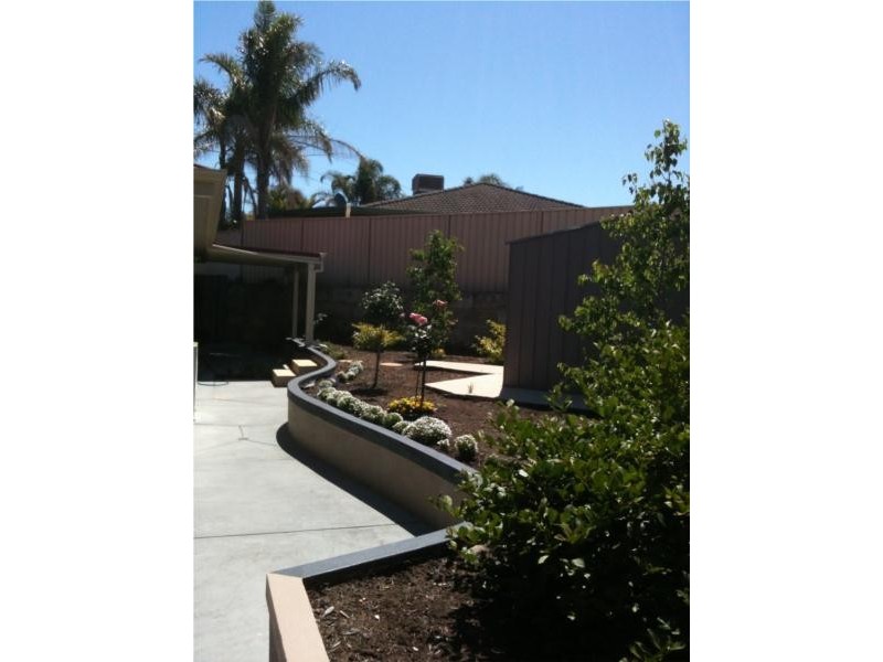 5 Ellery Court, Success WA 6164