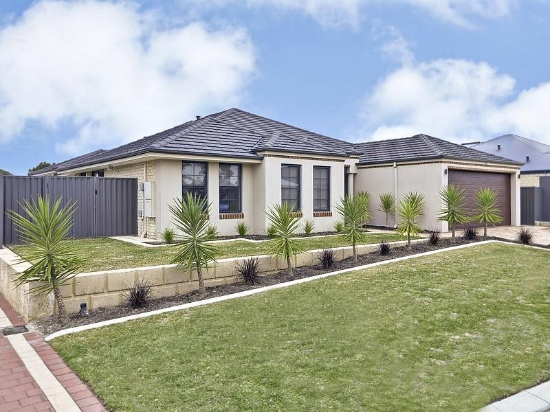 10 Saxon Link, Aveley WA 6069