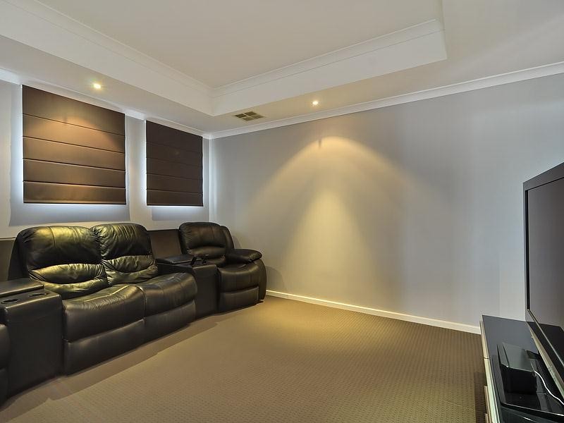 10 Saxon Link, Aveley WA 6069