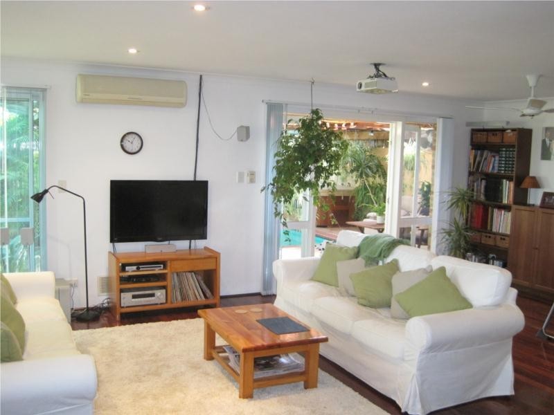 21 Yallambee Crescent, Wanneroo WA 6065