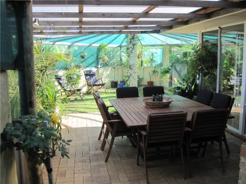 21 Yallambee Crescent, Wanneroo WA 6065