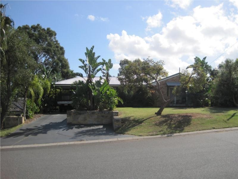 21 Yallambee Crescent, Wanneroo WA 6065