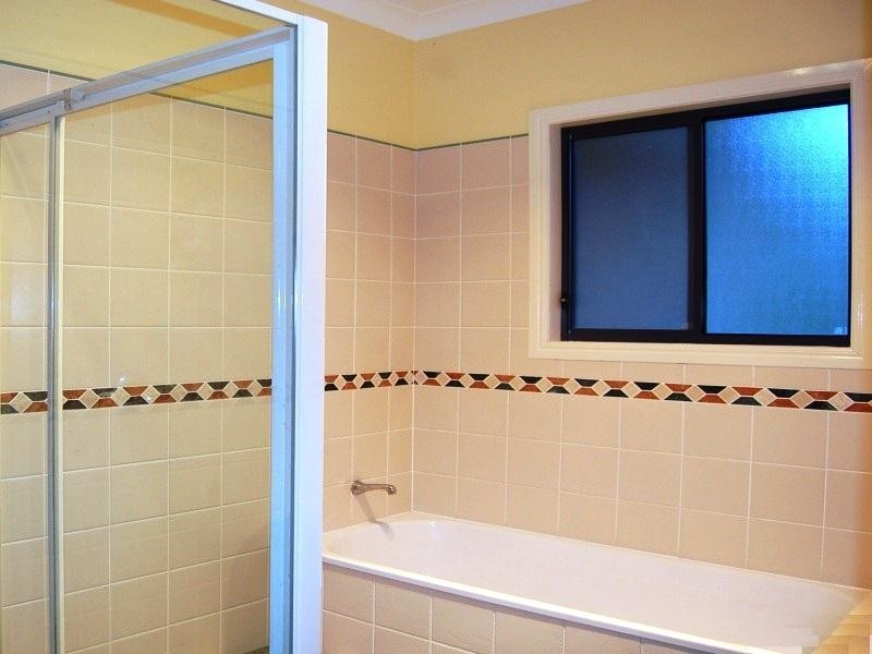 14 Viola Drive, Redland Bay QLD 4165