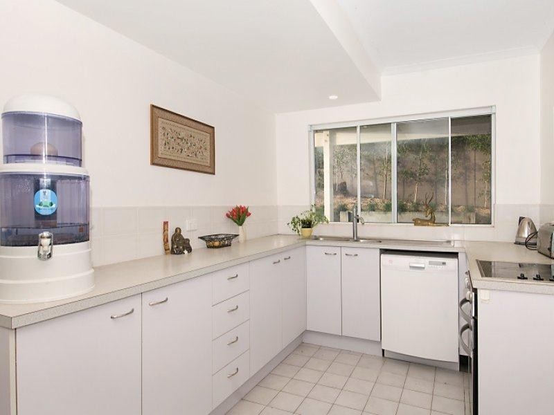 3/8 Sobraon Street, Sunrise Beach QLD 4567