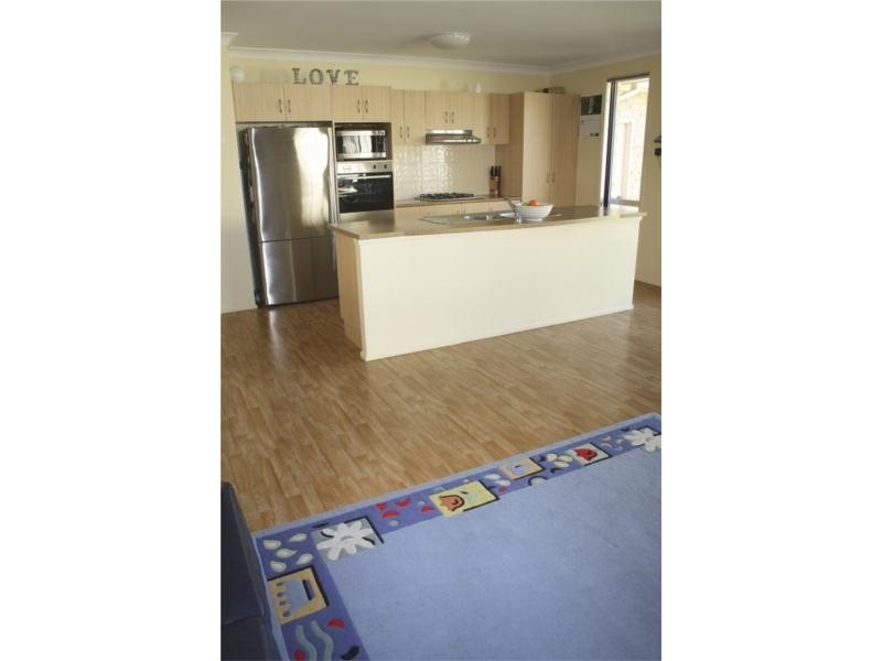 11 Concorde Way, Hamlyn Terrace NSW 2259