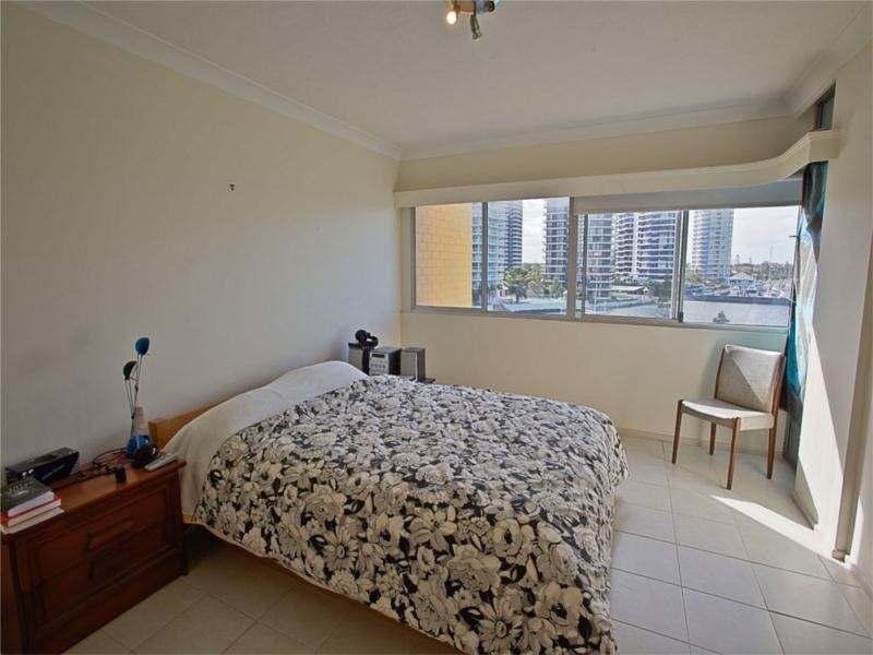 16/554 Marine Parade, Biggera Waters QLD 4216