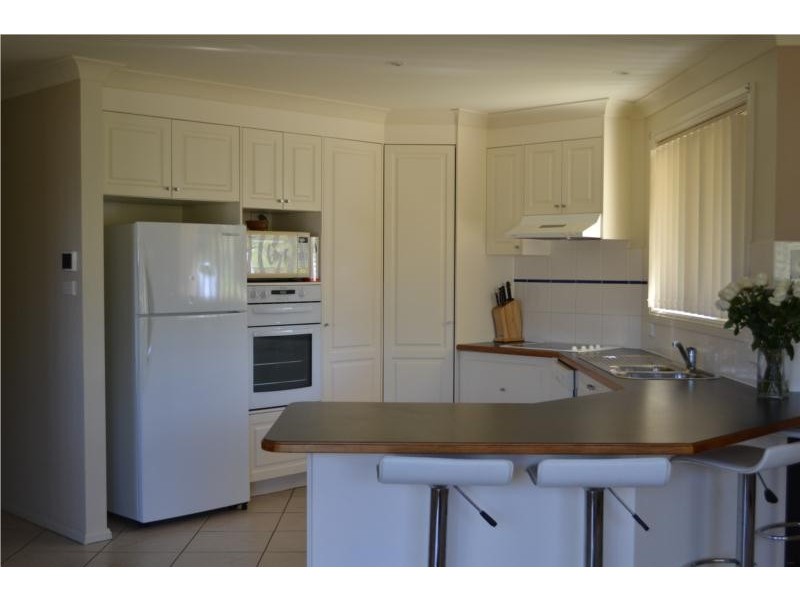 6 Shepherd Avenue, Cowra NSW 2794