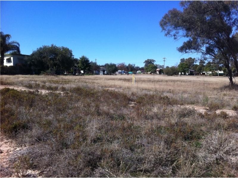 6 Burrell Street, Yelarbon QLD 4388