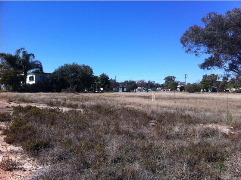 6 Burrell Street, Yelarbon QLD 4388