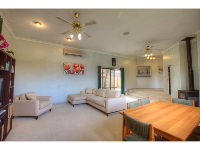 10 Thomson Avenue, Beverly Hills NSW 2209