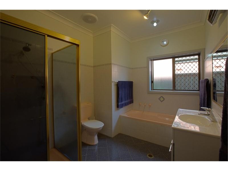 10 Thomson Avenue, Beverly Hills NSW 2209