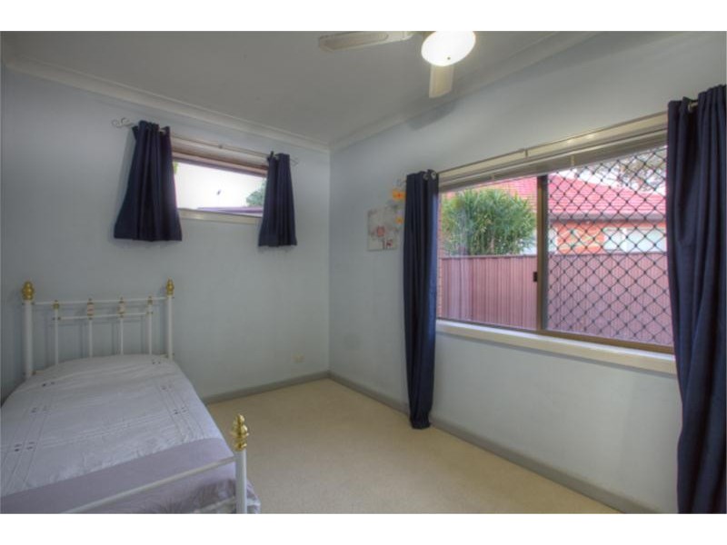 10 Thomson Avenue, Beverly Hills NSW 2209