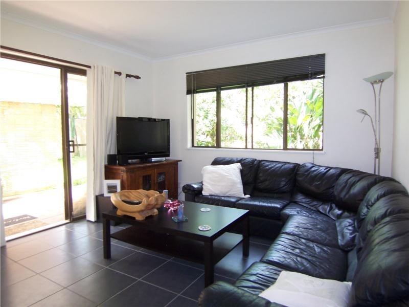 1/14 boon doon cres, Ocean Shores NSW 2483