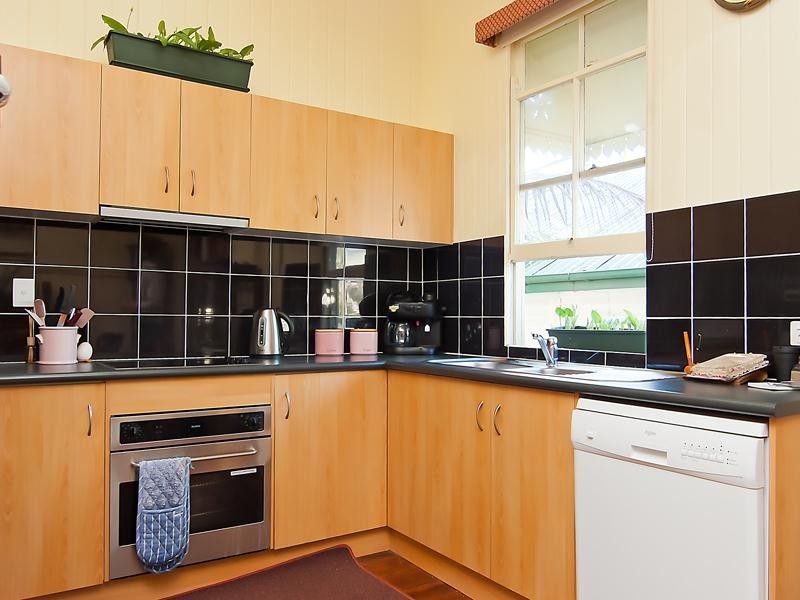 150 Riding Road, Balmoral QLD 4171