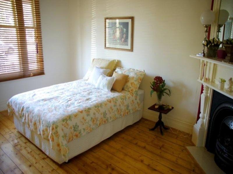 303 Howard Street, Soldiers Hill VIC 3350