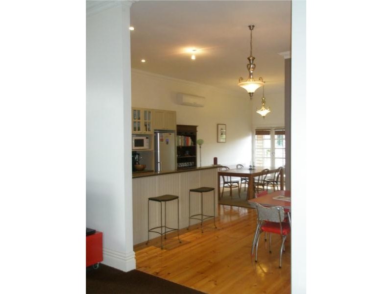 303 Howard Street, Soldiers Hill VIC 3350