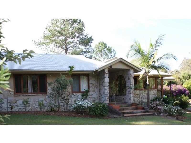 31 Mountain Street, Pomona QLD 4568