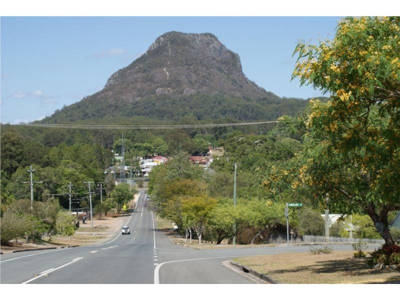 31 Mountain Street, Pomona QLD 4568