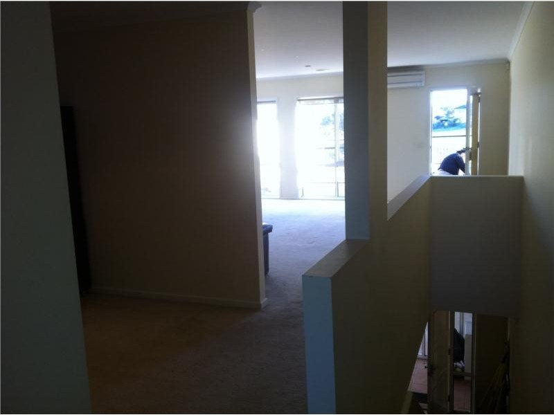 3/32 Sandlewood lane, Sanctuary Lakes VIC 3030