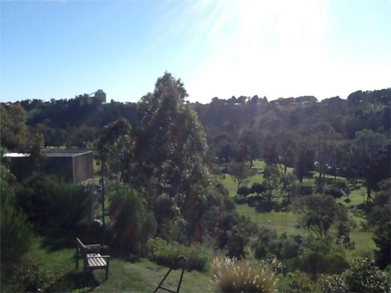 3 Manor Crescent, Highton VIC 3216