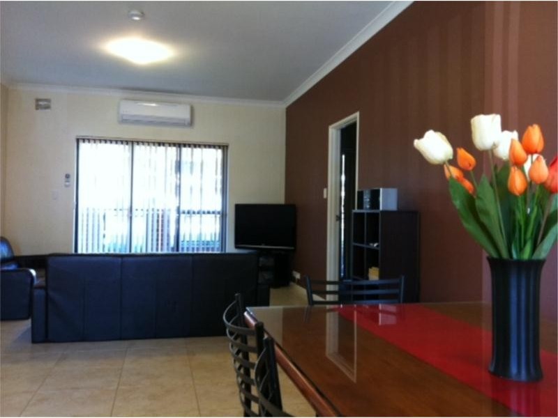 18 Kingsbury Road, Joondalup WA 6027