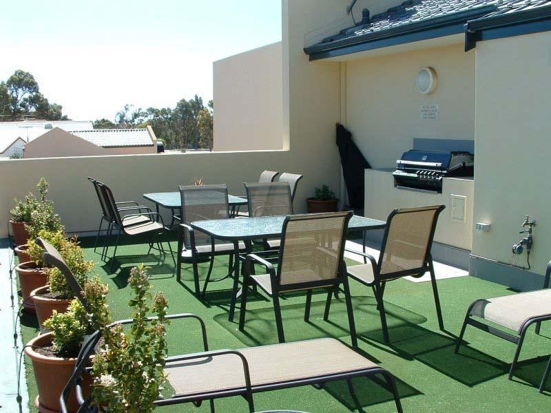 18 Kingsbury Road, Joondalup WA 6027