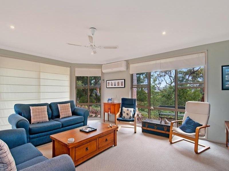 5 Greenhaven Drive, Umina Beach NSW 2257
