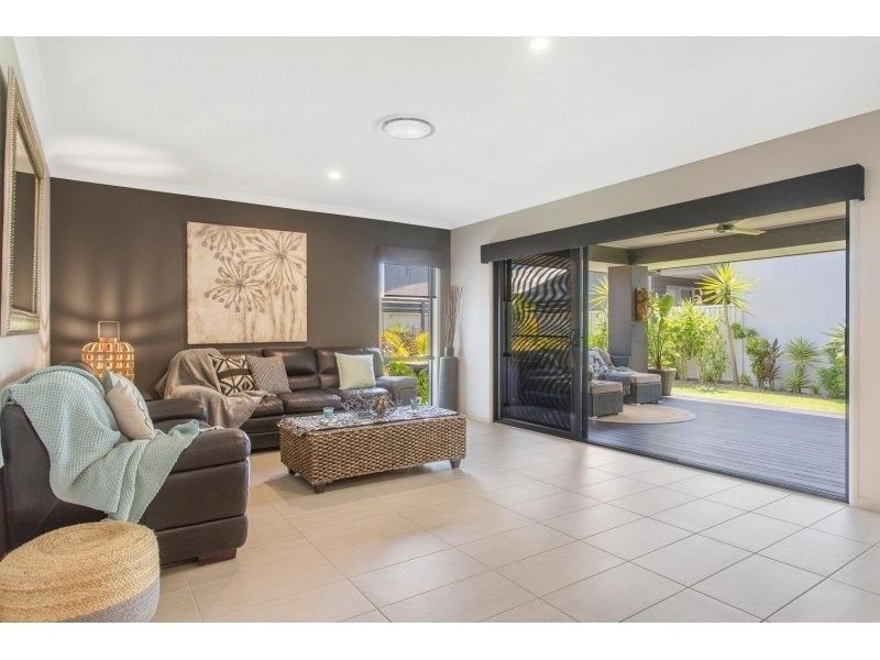 29 Bells Esplanade, Pelican Waters QLD 4551