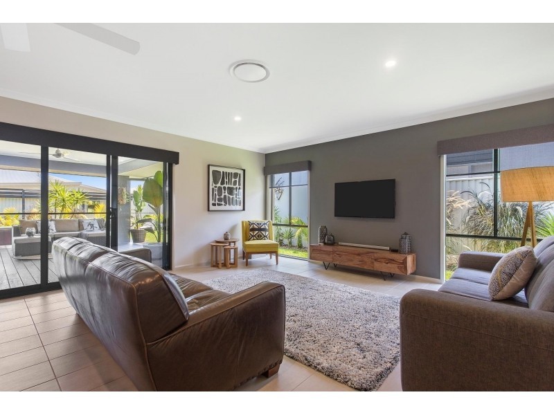 29 Bells Esplanade, Pelican Waters QLD 4551